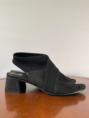 Eileen Fisher Luca Tumbled Nubuck Sandal | US 7